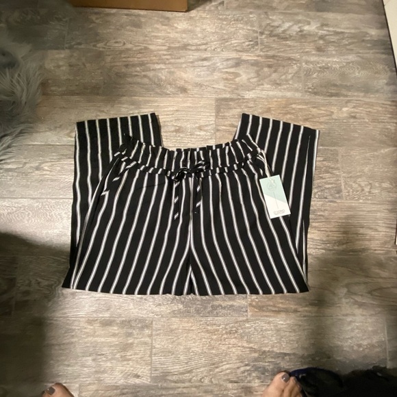 CI SONO Capri pants - Picture 4 of 10